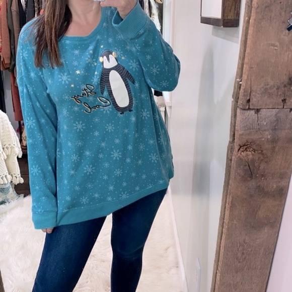Secret Treasures Christmas XLarge Penguin sleep top - Picture 1 of 6